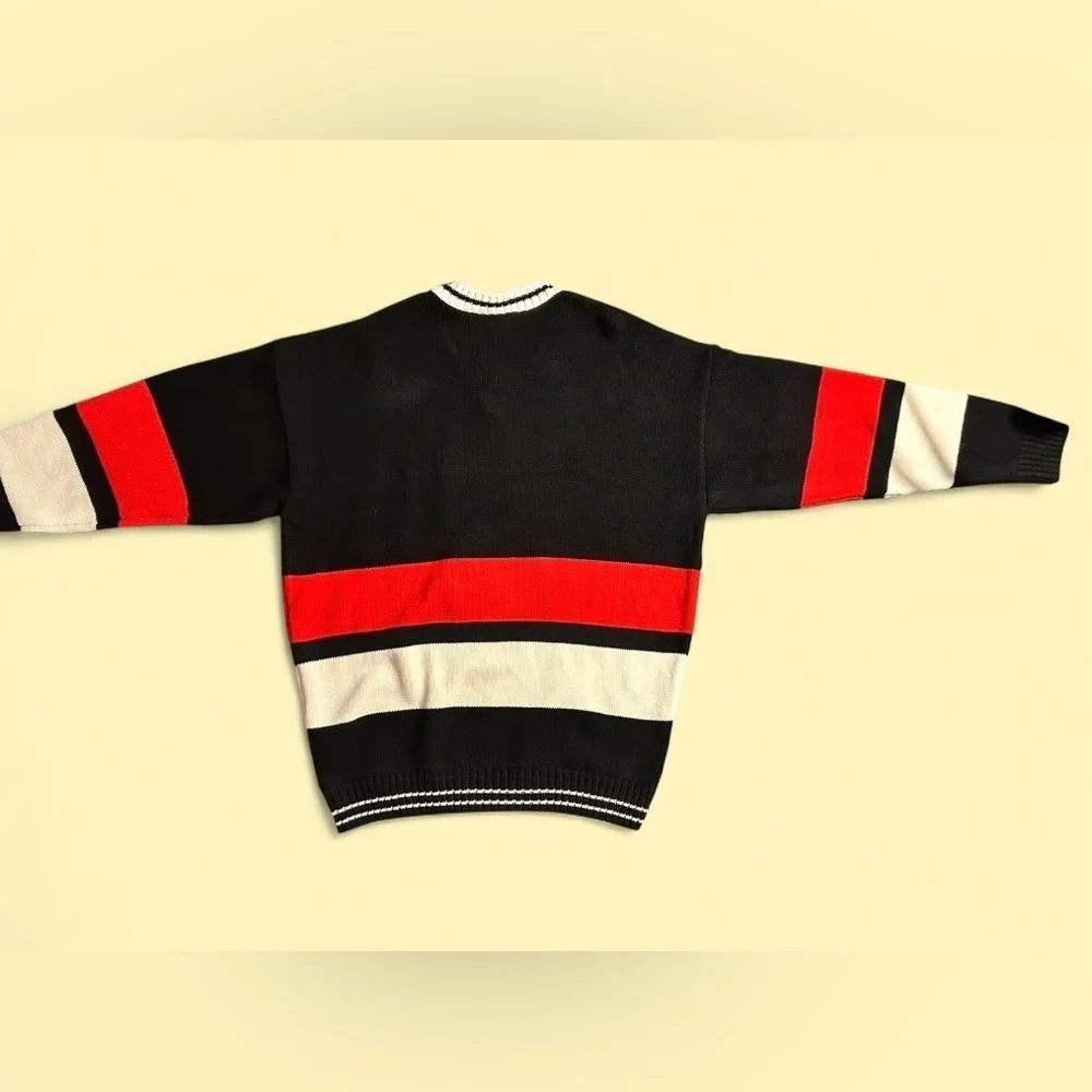 Boohoo MAN Limited Varsity V-Neck Knit Sweater NWT – Men’s XS Black Red White